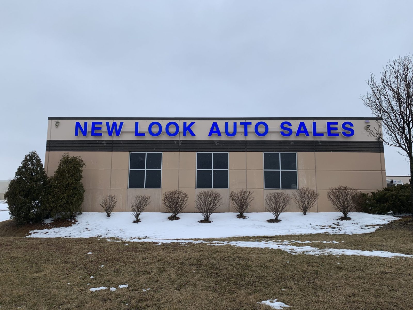 New Look Auto Sales Tinley Park LED Sign.